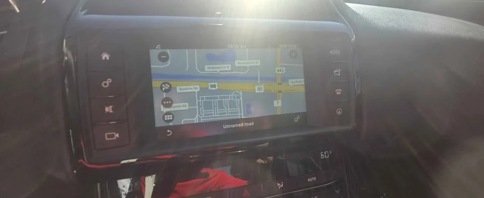 2017 Jaguar XE - Image 16 of 16