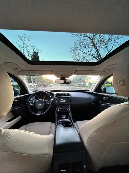 2017 Jaguar XE - Image 12 of 16