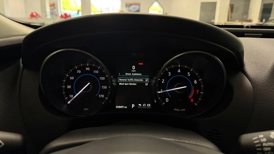 2017 Jaguar XE - Image 12 of 15
