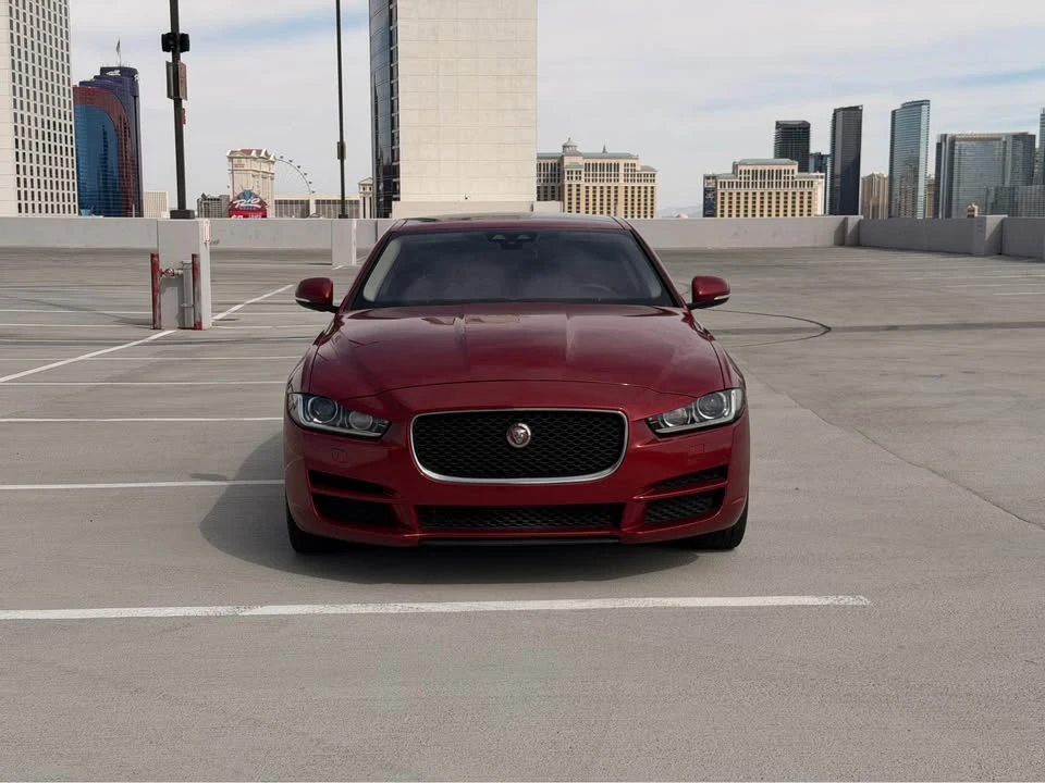 2017 Jaguar XE - Image 3 of 20