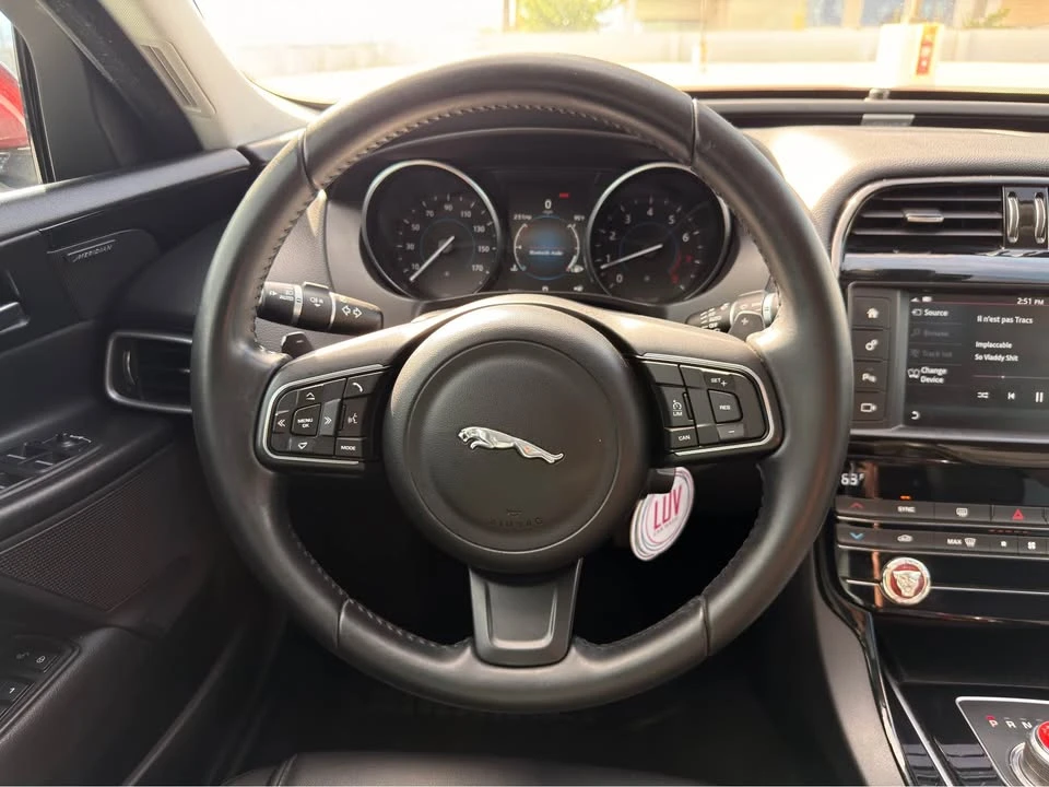 2017 Jaguar XE - Image 9 of 20