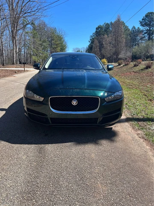 2017 Jaguar XE - Image 2 of 13