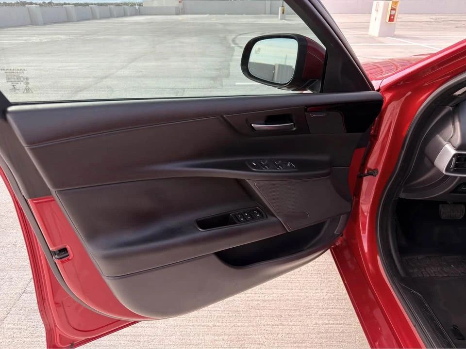 2017 Jaguar XE - Image 19 of 20