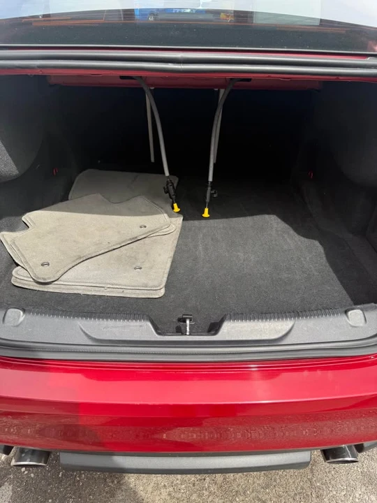 2017 Jaguar XE - Image 19 of 20