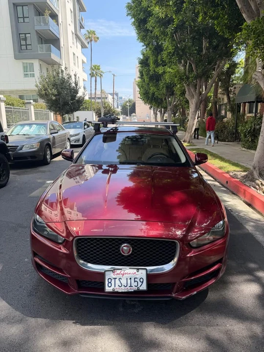 2017 Jaguar XE - Image 2 of 16