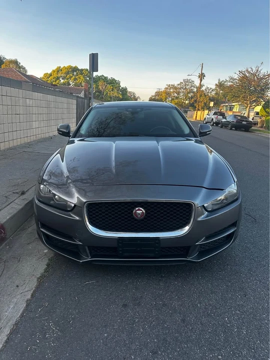 2017 Jaguar XE - Image 11 of 11