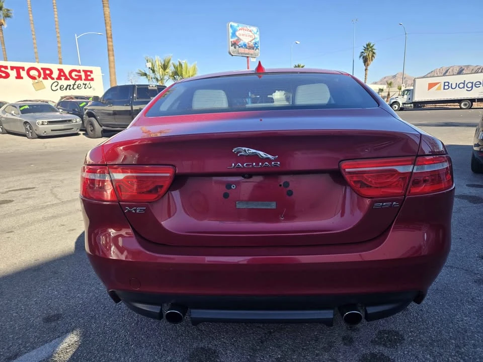 2017 Jaguar XE - Image 3 of 10