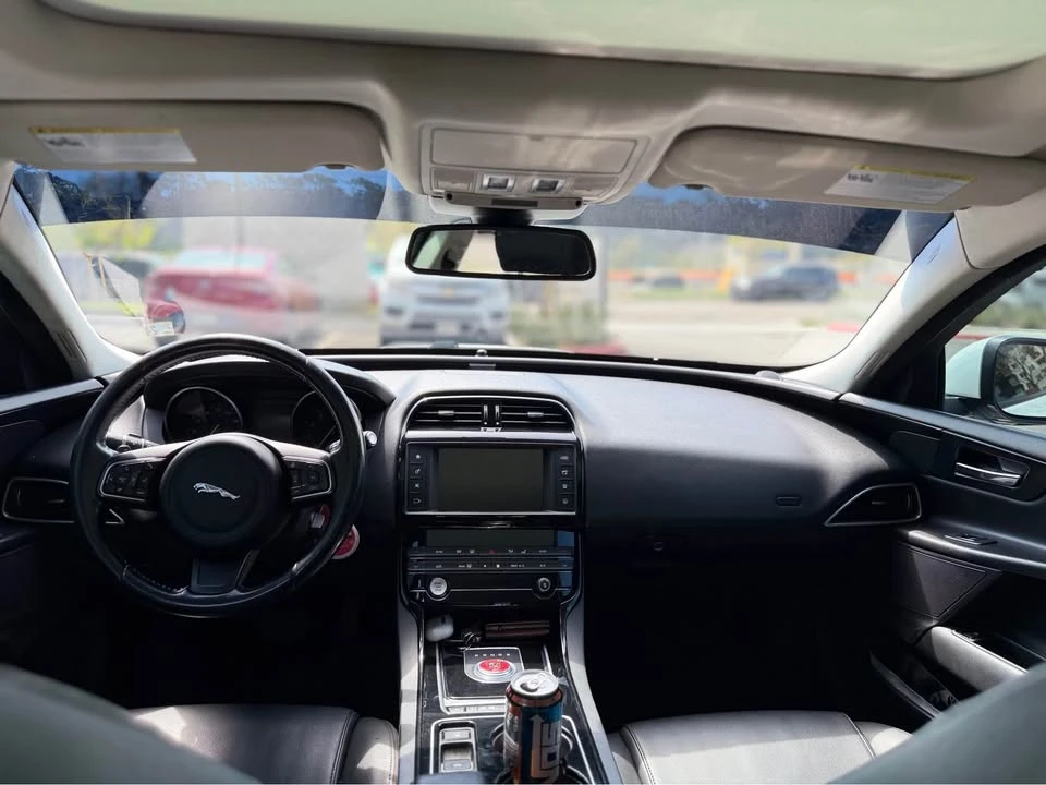 2017 Jaguar XE - Image 9 of 13