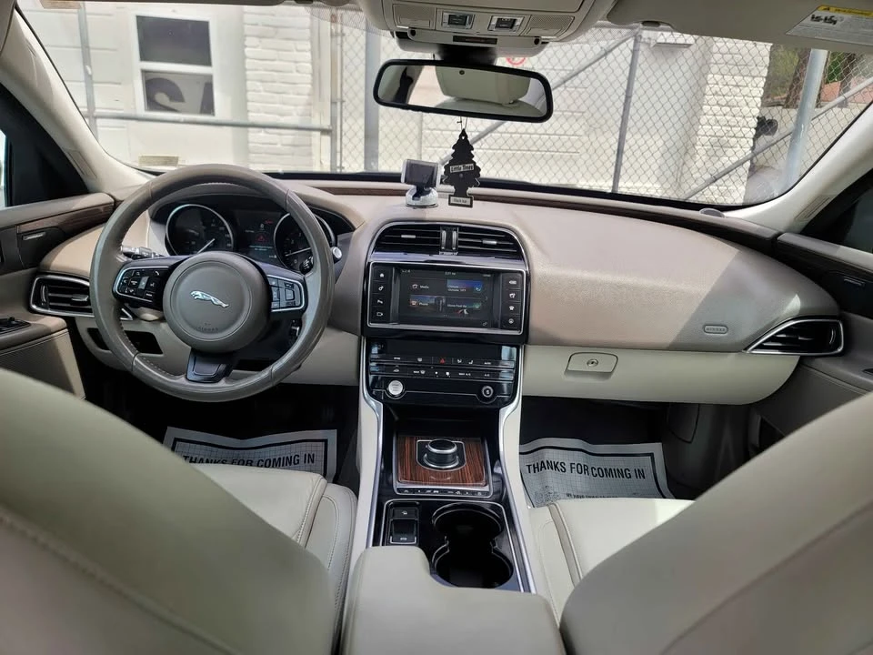 2017 Jaguar XE - Image 9 of 14