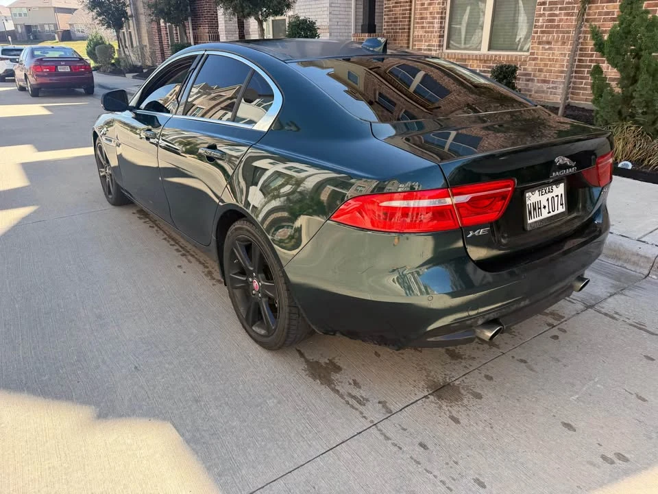2017 Jaguar XE - Image 12 of 18