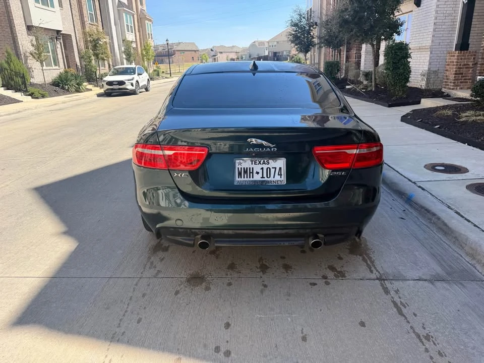 2017 Jaguar XE - Image 8 of 18