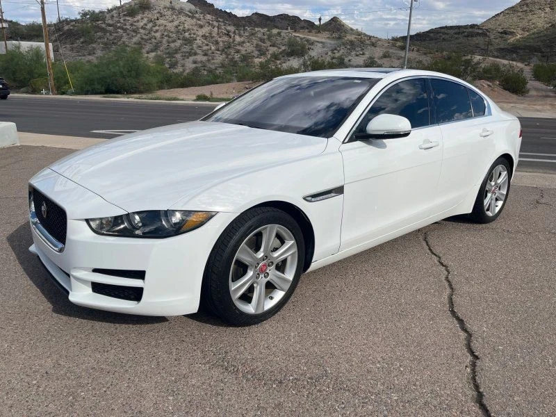 2017 Jaguar XE - Image 3 of 21