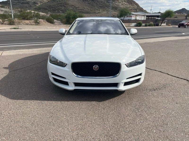 2017 Jaguar XE - Image 2 of 21