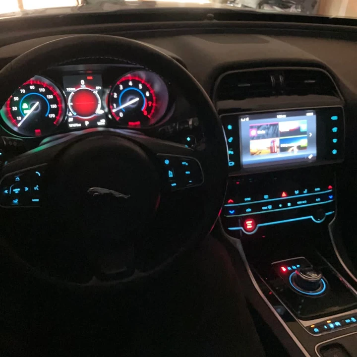 2017 Jaguar XE - Image 16 of 18