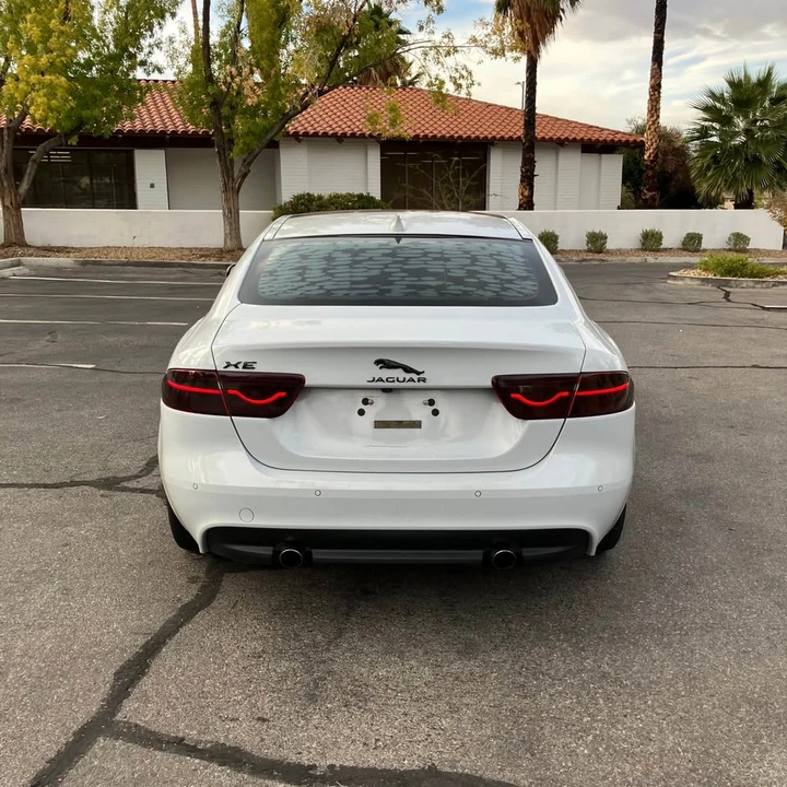 2017 Jaguar XE - Image 6 of 18