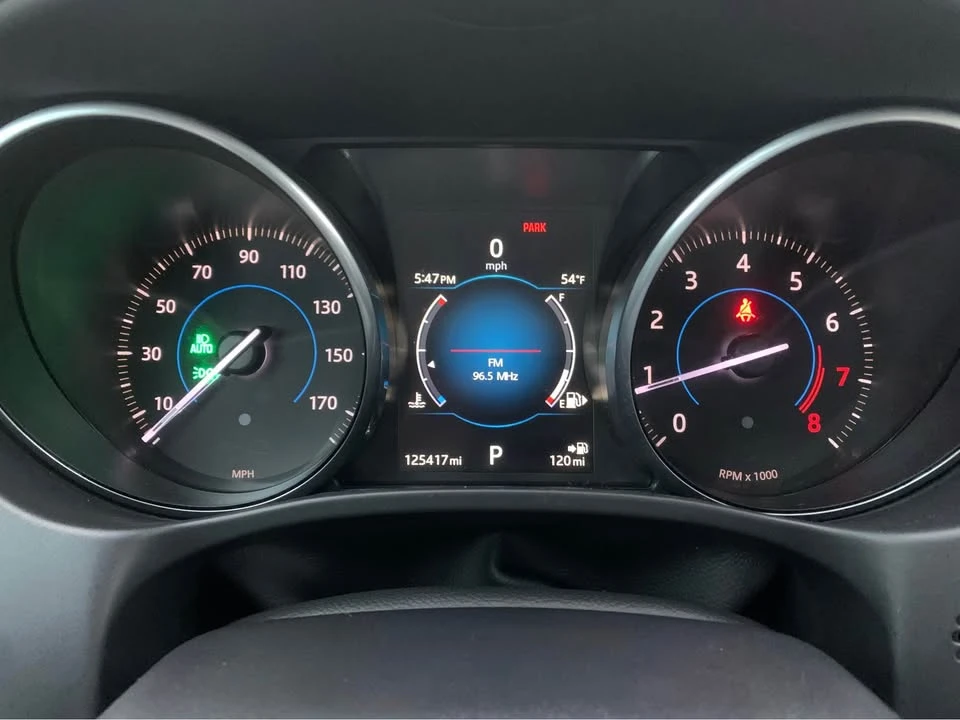 2017 Jaguar XE - Image 7 of 7