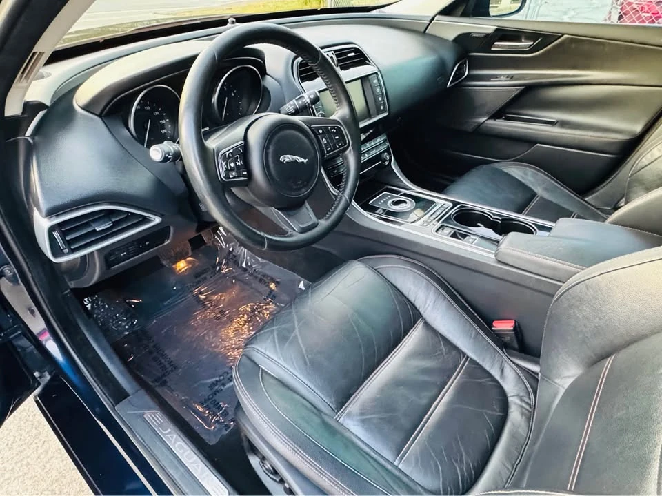 2017 Jaguar XE - Image 12 of 20