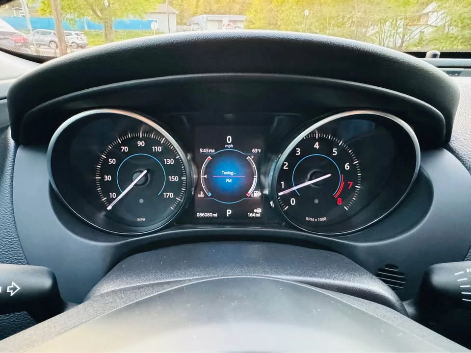 2017 Jaguar XE - Image 18 of 20