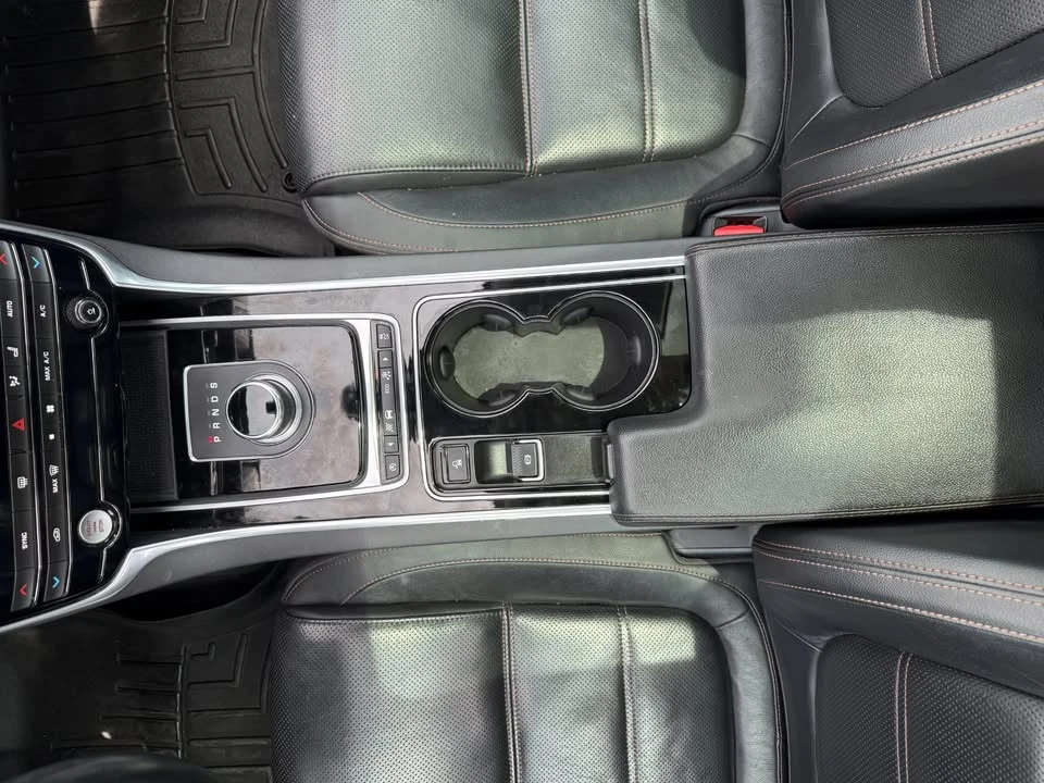 2017 Jaguar XE - Image 20 of 20