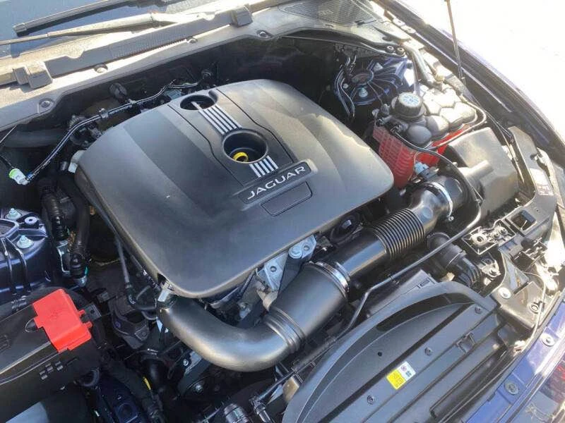 2017 Jaguar XE - Image 12 of 14