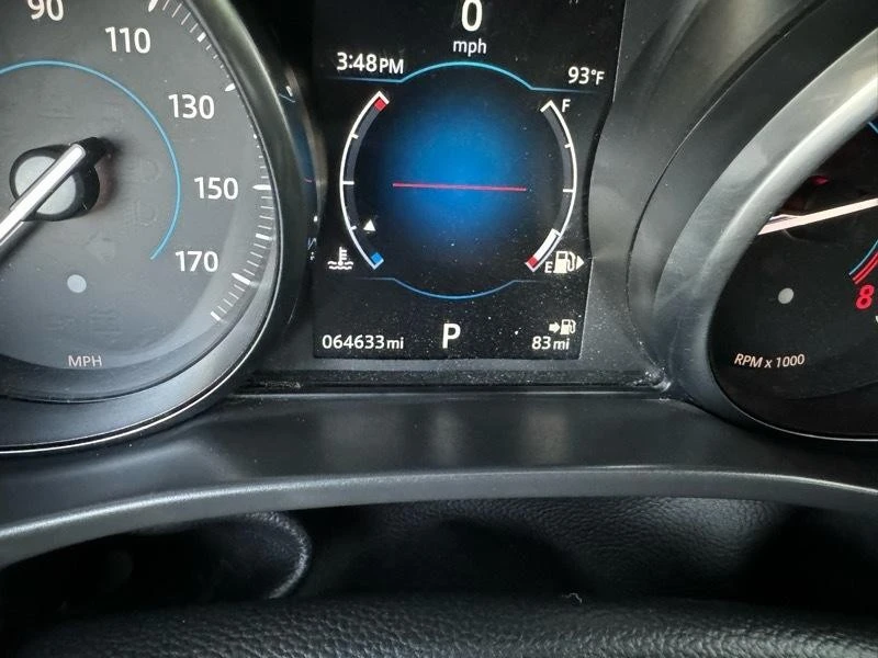 2017 Jaguar XE - Image 24 of 25