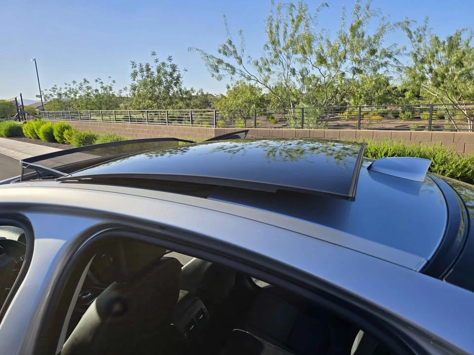 2017 Jaguar XE - Image 18 of 18