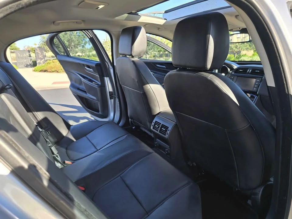 2017 Jaguar XE - Image 16 of 18