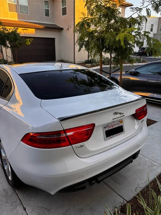 2017 Jaguar XE - Image 4 of 13