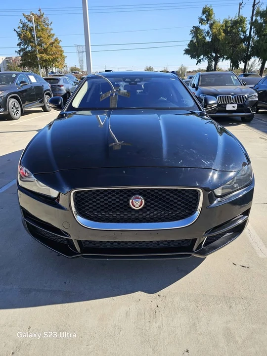 2017 Jaguar XE - Image 2 of 12