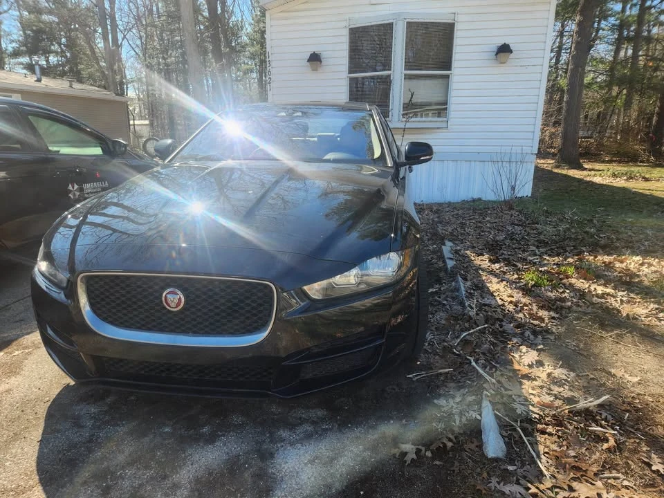 2017 Jaguar XE - Image 5 of 7