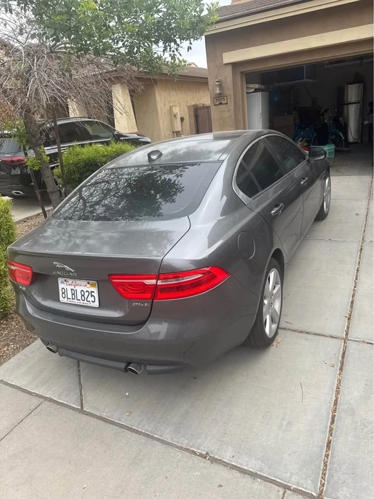 2017 Jaguar XE - Image 2 of 3
