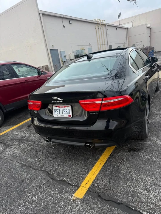 2017 Jaguar XE - Image 5 of 19