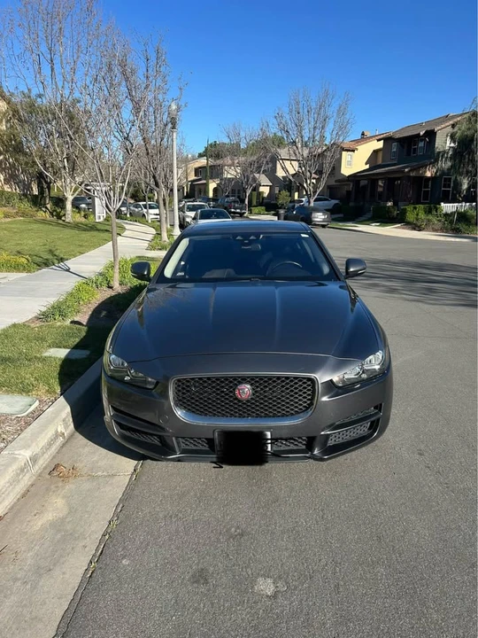2017 Jaguar XE - Image 19 of 20