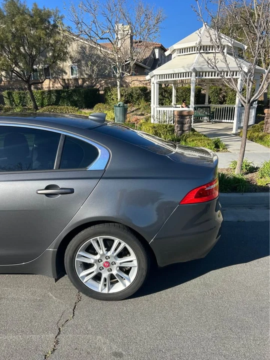 2017 Jaguar XE - Image 12 of 20
