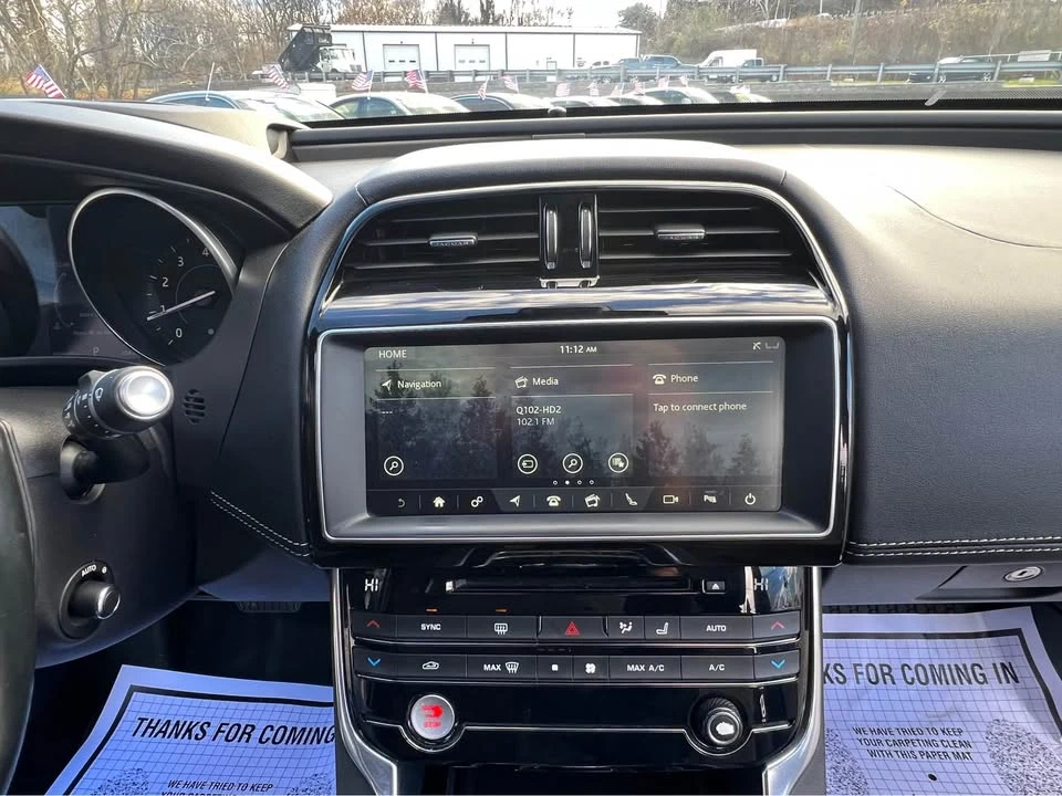2017 Jaguar XE - Image 12 of 18