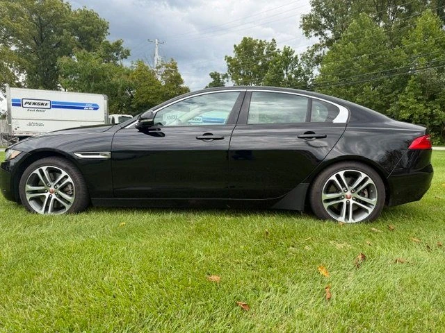 2017 Jaguar XE - Image 7 of 13