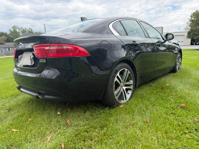 2017 Jaguar XE - Image 9 of 13