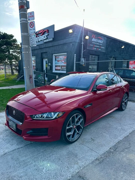 2017 Jaguar XE - Image 2 of 13