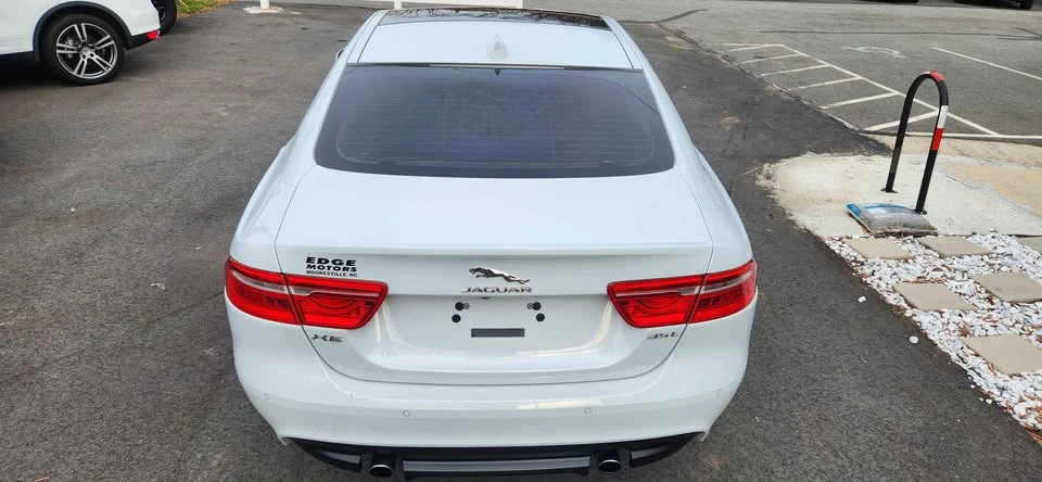 2017 Jaguar XE - Image 6 of 20