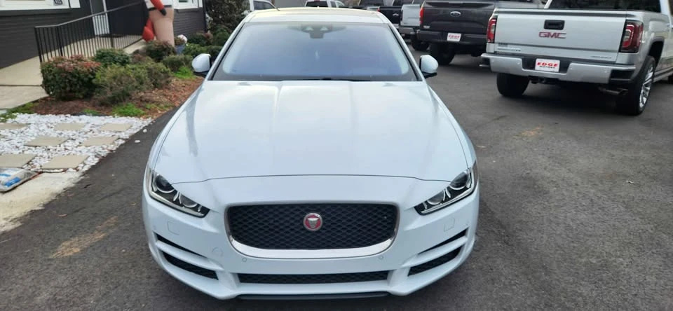 2017 Jaguar XE - Image 2 of 20