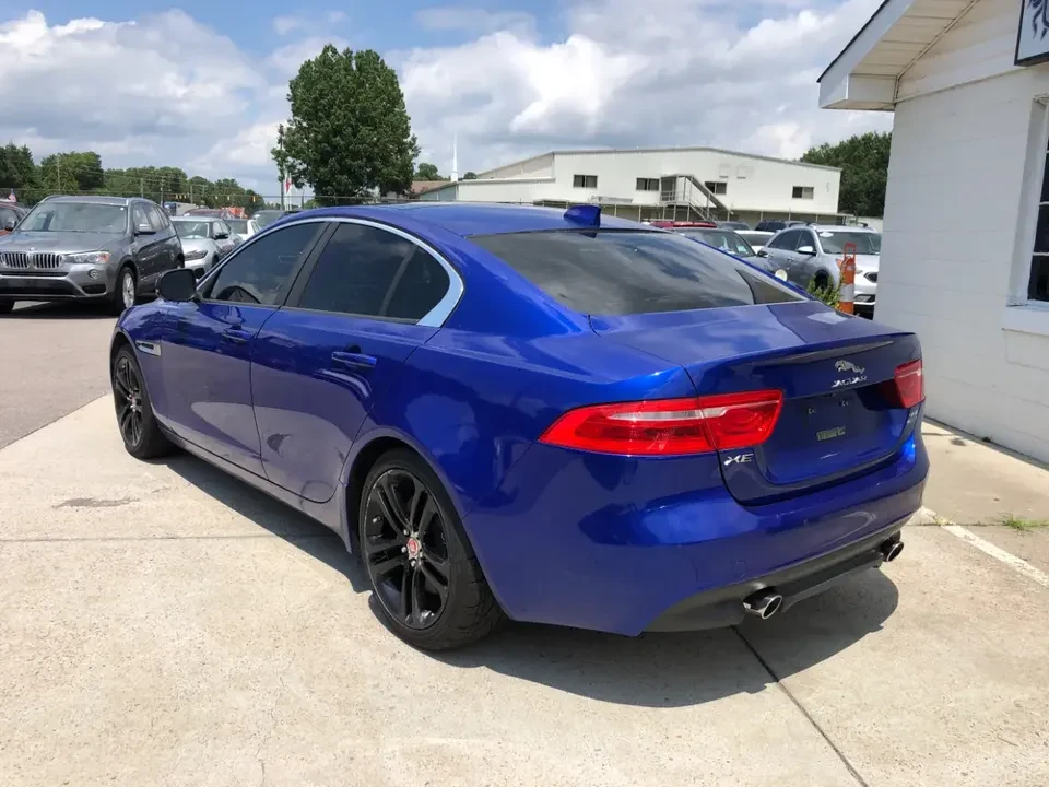 2017 Jaguar XE - Image 3 of 20