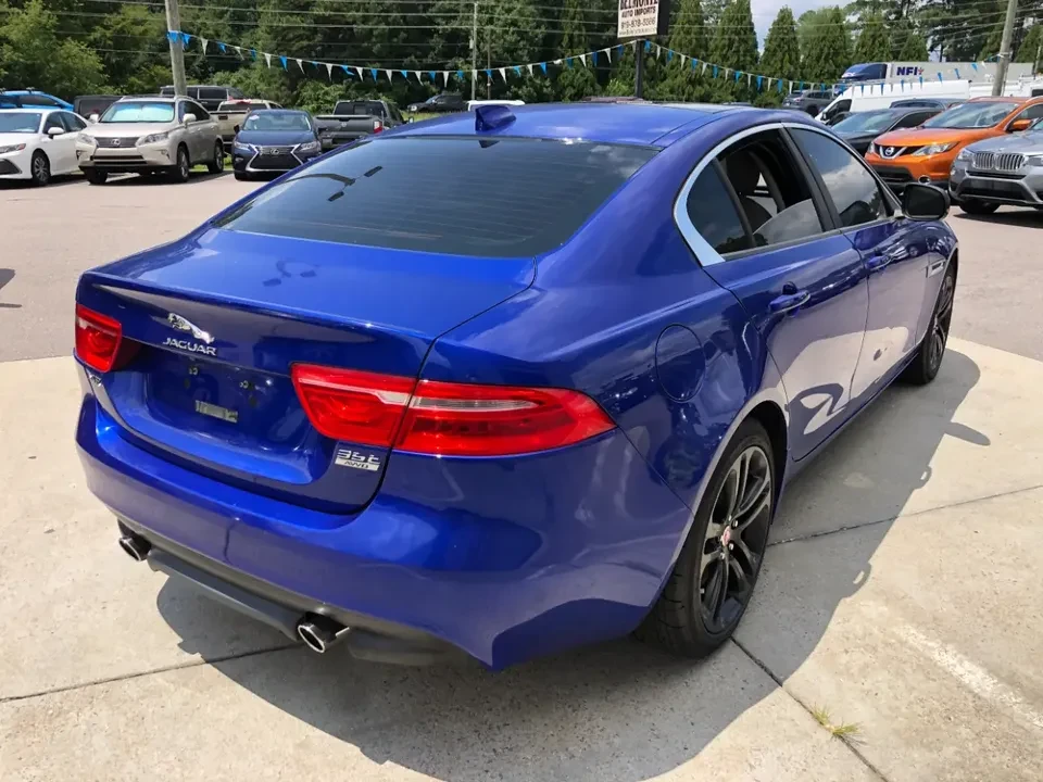 2017 Jaguar XE - Image 4 of 20