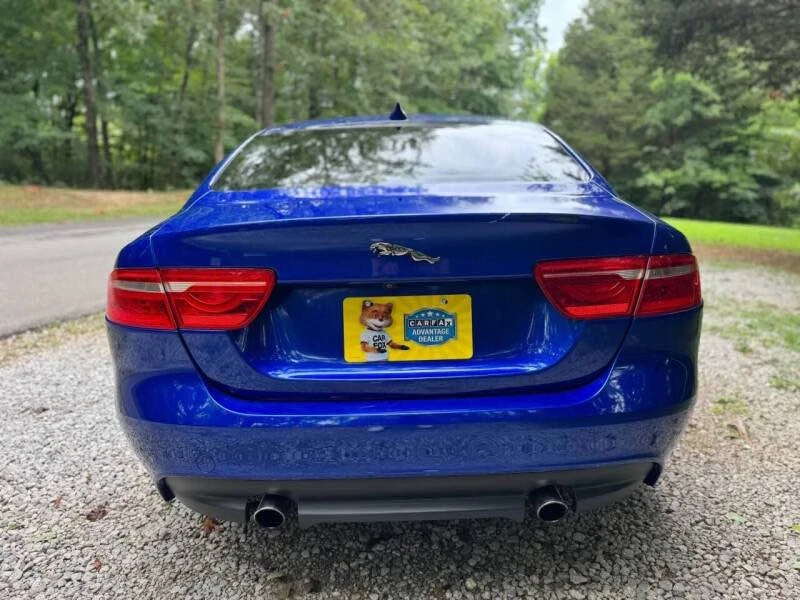 2017 Jaguar XE - Image 5 of 16