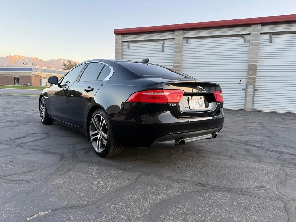 2017 Jaguar XE - Image 3 of 16