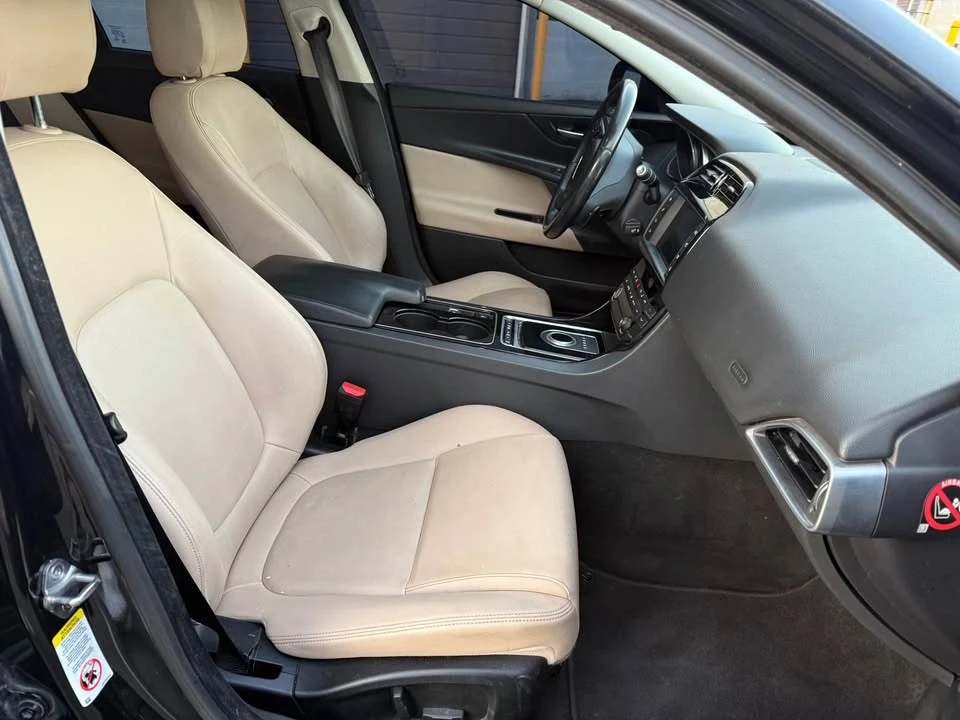 2017 Jaguar XE - Image 11 of 16