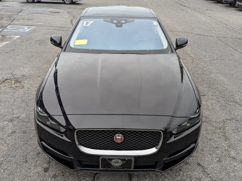 2017 Jaguar XE - Image 3 of 12