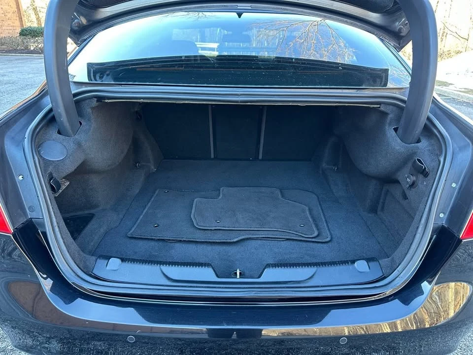 2017 Jaguar XE - Image 12 of 16