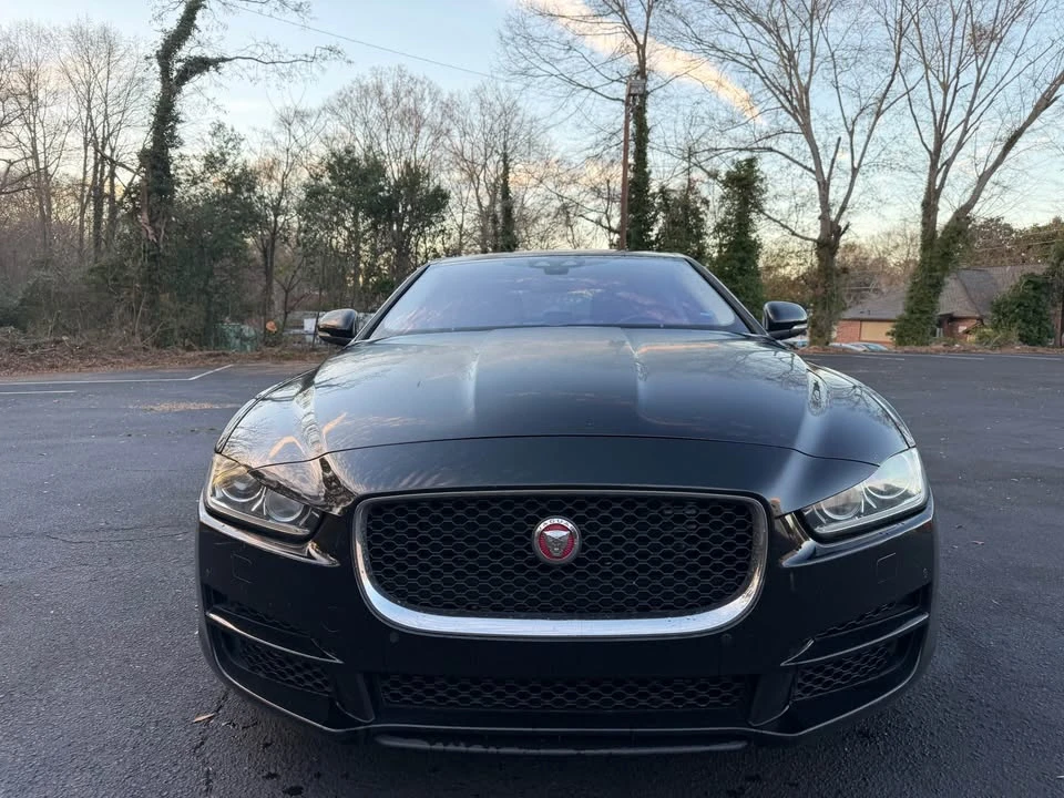 2017 Jaguar XE - Image 6 of 14