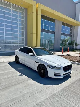 2017 Jaguar XE 35t Premium