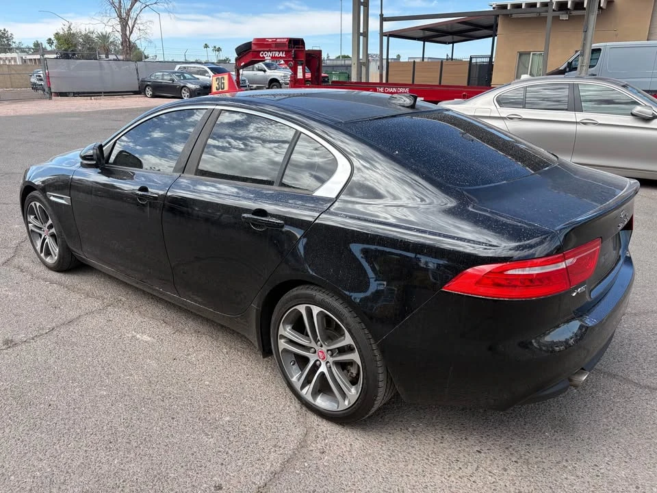 2017 Jaguar XE - Image 7 of 15